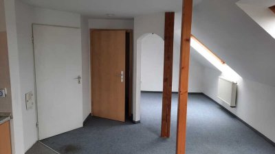 Geschmackvolle, gepflegte 1-Zimmer-Dachgeschosswohnung in Erlangen