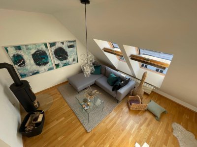 Lichtdurchflutete Dachgeschosswohnung
