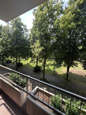 3-Zimmer Wohnung * Balkon * 1. OG * City-Lage * nur mit WBS *