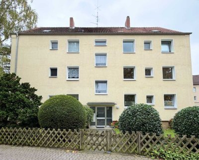 Großzügige + helle 3-Zimmer-Wohnung mit sonnigem Balkon, Hobbyraum & Garage in guter Lage