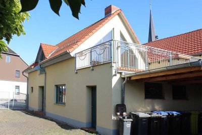 *provisionsfrei* bezugsfreie Maisonettewohnung mit Carport in Elxleben