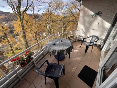 4  1/2 Zimmer, Küche, Bad, Gäste-WC,  2 x Loggia, Sauna