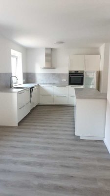 Schöne 4,5 Zimmer Obergeschosswohnung im Landkreis Günzburg, Leipheim - Ortsteil Riedheim