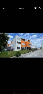 Von Privat: schön geschnittene 2 Zi. Wohnung, Libourne-Allee 17, 92421 Schwandorf