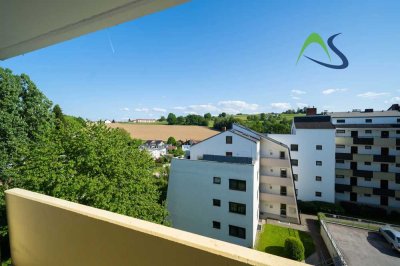 Sanierte Dreizimmerwohnung mit großem Südbalkon und neuer Einbauküche