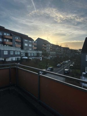 Super geschnittene Wohnung mit Balkon!