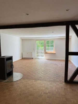Ländlich wohnen mit Weitblick – Großzügige 2-Zimmer-Wohnung in Lindlar