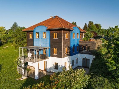 Großes Einfamilienhaus in gehobenem Umfeld (mit Einlegerwohnung) Gesamtfläche 230 m2 am Stadtrand von Bad Hall mit schönem Garten [Telefonnummer entfernt]