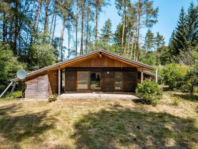 � Rückzugsort zwischen Wiesen, Wasser und Wald