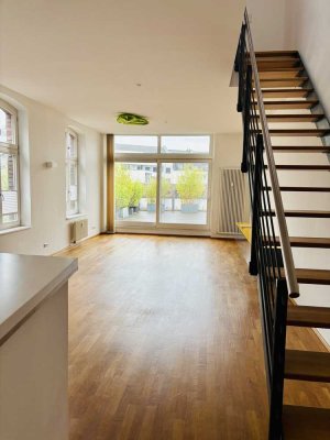 Stilvolle Maisonette mit Dachterrasse – Wohnen über den Dächern von Düsseldorf-Pempelfort
