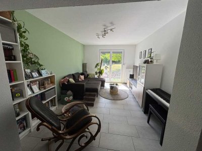 Sehr helle 2 ZKB, Balkon, Keller, Garage