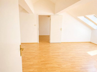 Charmante Dachgeschosswohnung mit 85 m² in ruhiger Lage von Wien-Favoriten