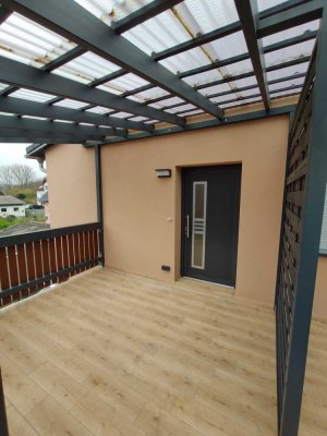 Schicke 2-Zimmer-Wohnung mit Balkon und Stellplatz in Ronneburg