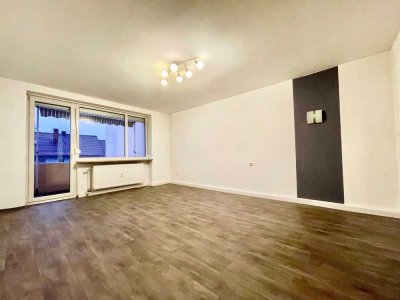 Helle 2-Zimmer-Wohnung mit großem Südwestbalkon & ca. 63,1 qm im obersten Stock