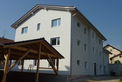 Stilvolle, neuwertige 3-Raum-EG-Wohnung mit Garten und Terrasse in Eitting