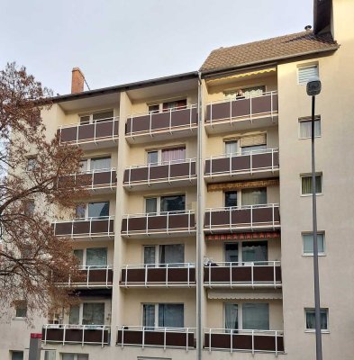 Gepflegtes Einzimmerapartment mit Küche, Bad und Balkon
