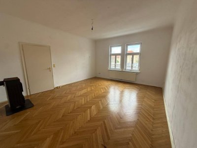 2 Zimmer Altbauwohnung mit Balkon in ruhigem Innenhof – perfekt für WG, Paare &amp; Studierende