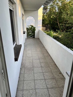 Helle 4-Zimmer Wohnung mit Balkon in Sinsheim-Hoffenheim