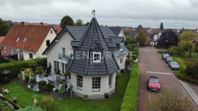 + Käuferprovisionsfrei - Turmvilla in Stadtnähe +