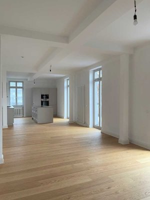 EXKLUSIVES WOHNEN MIT FLAIR MITTEN IN DER STADT