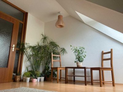 Geschmackvolle 2-Raum-DG-Wohnung in Dresden
