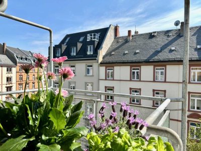 Nordendliebe: Gemütlich mit Balkon und sep. kleiner Küche nahe Glauburgstraße