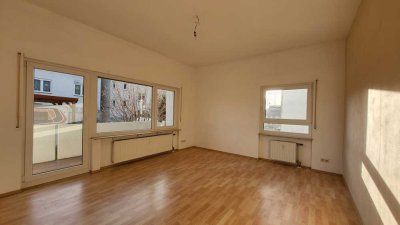 Charmante, modernisierte 3-Zimmer-Wohnung mit Balkon, Einbauküche und Stellplatz in Steinenbronn