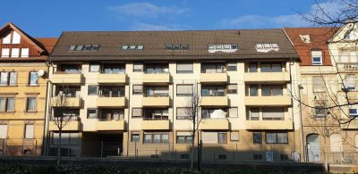Etagenwohnung mit "sonnigem" Balkon und Tiefgaragenstellplatz
