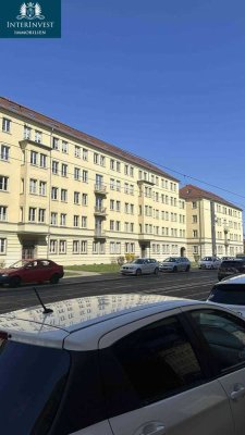 *Charmante 2-Zimmer-Wohnung mit Stellplatz und Balkon in Toplage von Magdeburg*