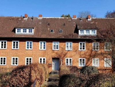 Wohnen im Grünen: Dachgeschosswohnung am Hildesheimer Wald!