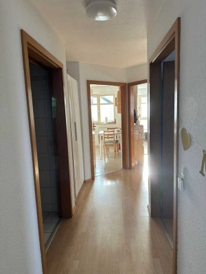 Gepflegte 2-Raum-Wohnung mit Balkon und Einbauküche in Herrenberg