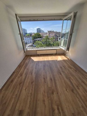Stilvolle 3-Zimmer-Dachgeschosswohnung mit gehobener Innenausstattung in Offenbach am Main
