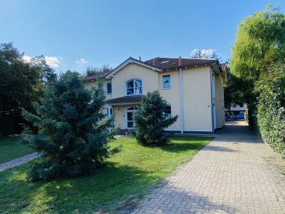 Stilvolles Refugium in exklusiver Wohnlage - 4 Zimmer mit Garten in Nikolassee!