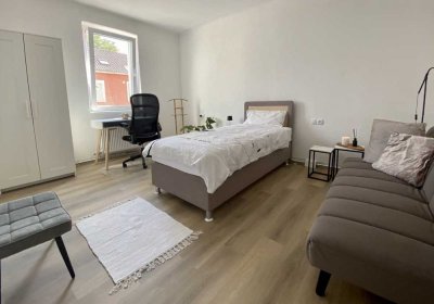 Frisch renoviert + Neue Möbeln! Chice vollmöblierte 3-er WG Wohnung in toller Lage - Weinsberg Mitte