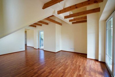 Scheeßel / Abbendorf: Moderne 3-Zimmer Dachgeschosswohnung mit Balkon