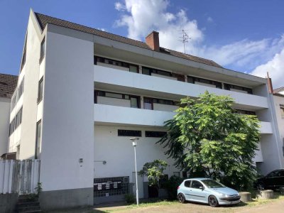 Preiswerte 1-Zimmer-Dachgeschosswohnung mit Balkon