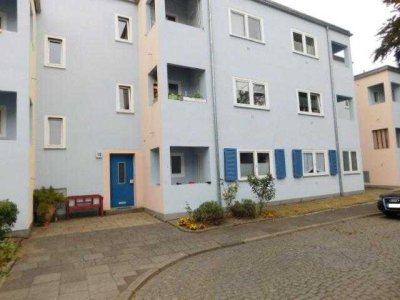 Glücksgriff! Renovierte Singlewohnung mit 2 Balkonen und modernisiertem Tageslichtbad