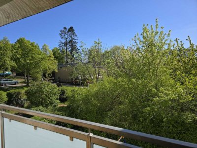 Kaiserslautern - Großzügige, helle 4-Zimmer ET-Wohnung mit sonnigen Balkon im 1. OG