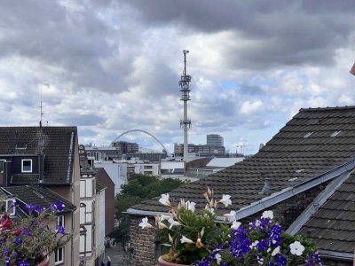 Wunderschöne Dachgeschosswohnung ab 01.11. in Kalk zu vermieten