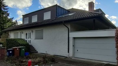 Geräumiges, günstiges und gepflegtes 8-Raum-Einfamilienhaus mit EBK in Walldorf