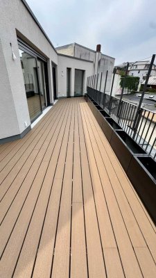 Westend Neubau mit großer Dachterrasse: 2-Zimmer-Wohnung im Innenhof