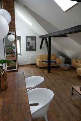 Modernes Appartment  komplett möbliert und löffelfertig ausgestattet im sanierten Altbau