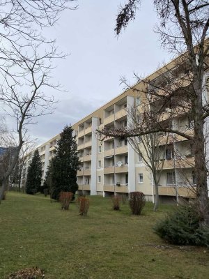 Ruhige 3-Raum-Wohnung auf dem Sonnenstein mit Balkon und Blick ins Grüne