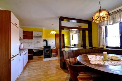 Einfamilienhaus mit Charme, Garten &amp; Potential in Wimpassing