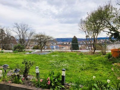 Großzügige 4 Zimmer-Wohnung mit Fernblick über Pforzheim