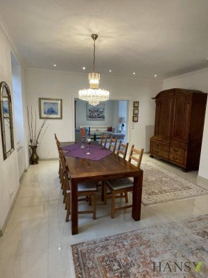 Repräsentative Villa in Tribuswinkel: 5 Zimmer, Garten, Terrasse - Ihr Traumhaus wartet!