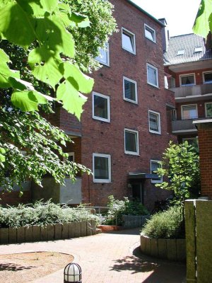 Perfekt für uns: Familienwohnung am Werftpark mit Balkon