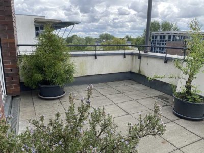NUR ZUM TAUSCH: Maisonette-Wohnung auf Stralau mit Dachterrasse