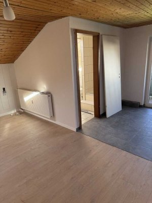 Charmante 1-Zimmer Dachgeschosswohnung in Bad Füssing (Erstbezug nach Sanierung)