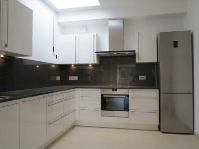 +112 m² Whg. mit TOP-Küche+Parkett+